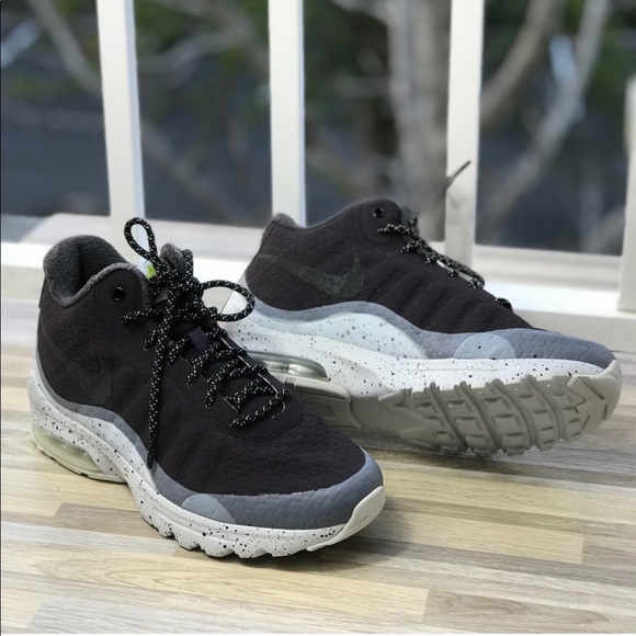 NWT Nike Air Max Invigor Mid Burgundy W - Picture 3 of 8